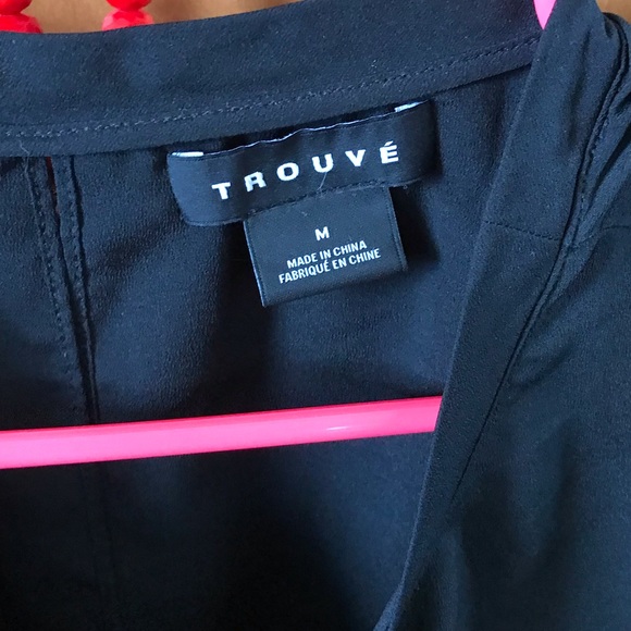 👋🏼SOLD ELSEWHERE🚫Trouve T-shirt - Picture 4 of 8